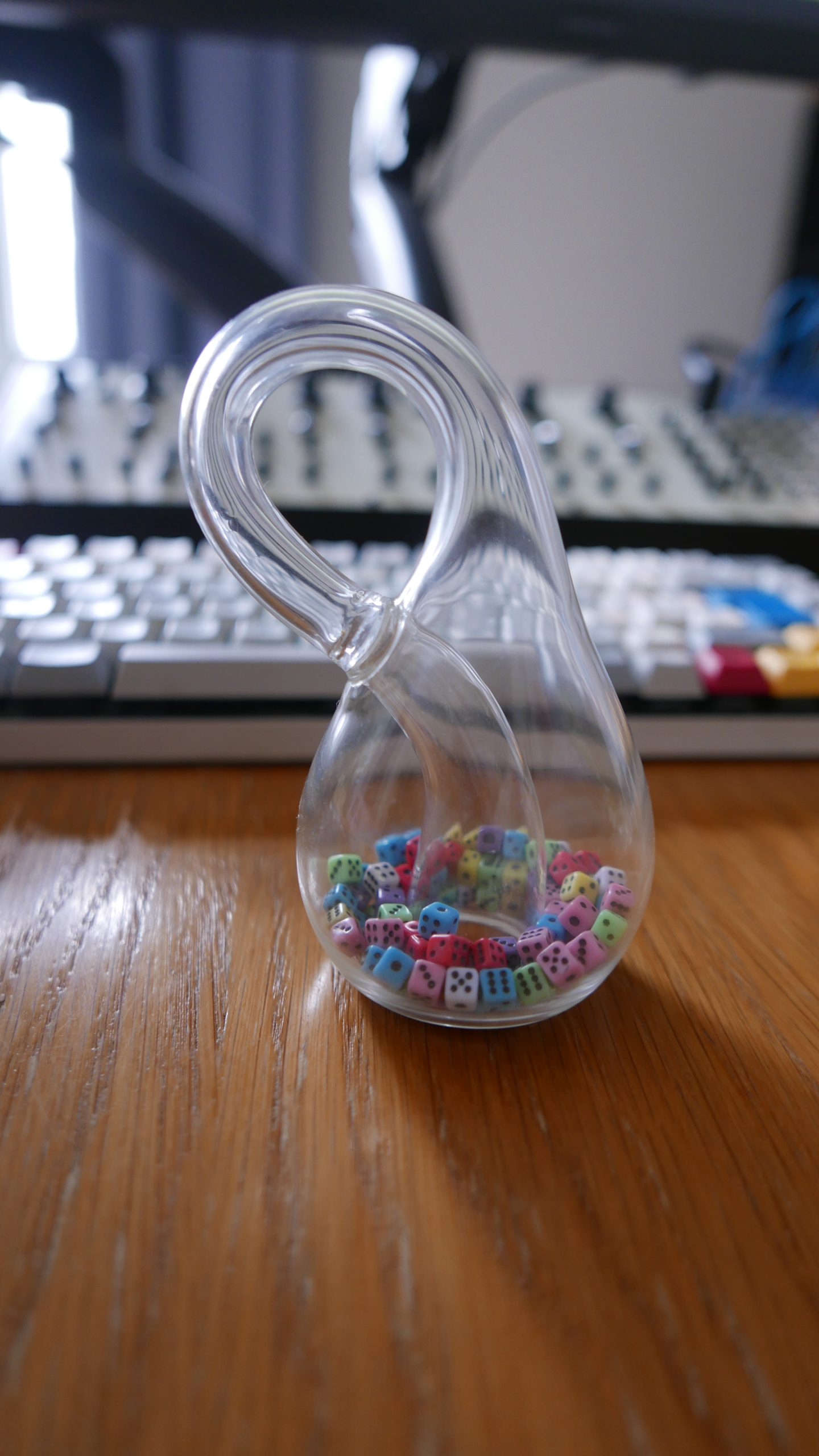 100 dice in a klein bottle
